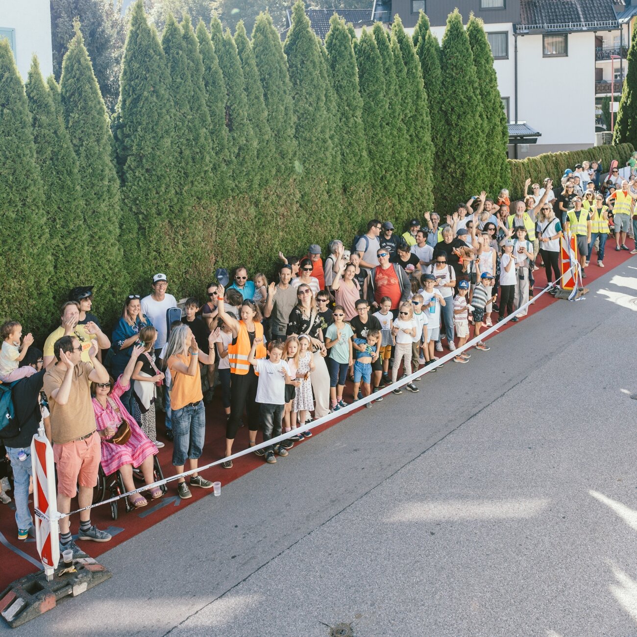 Roter Teppich Gehsteigrekord mit 150 Teilnehmern