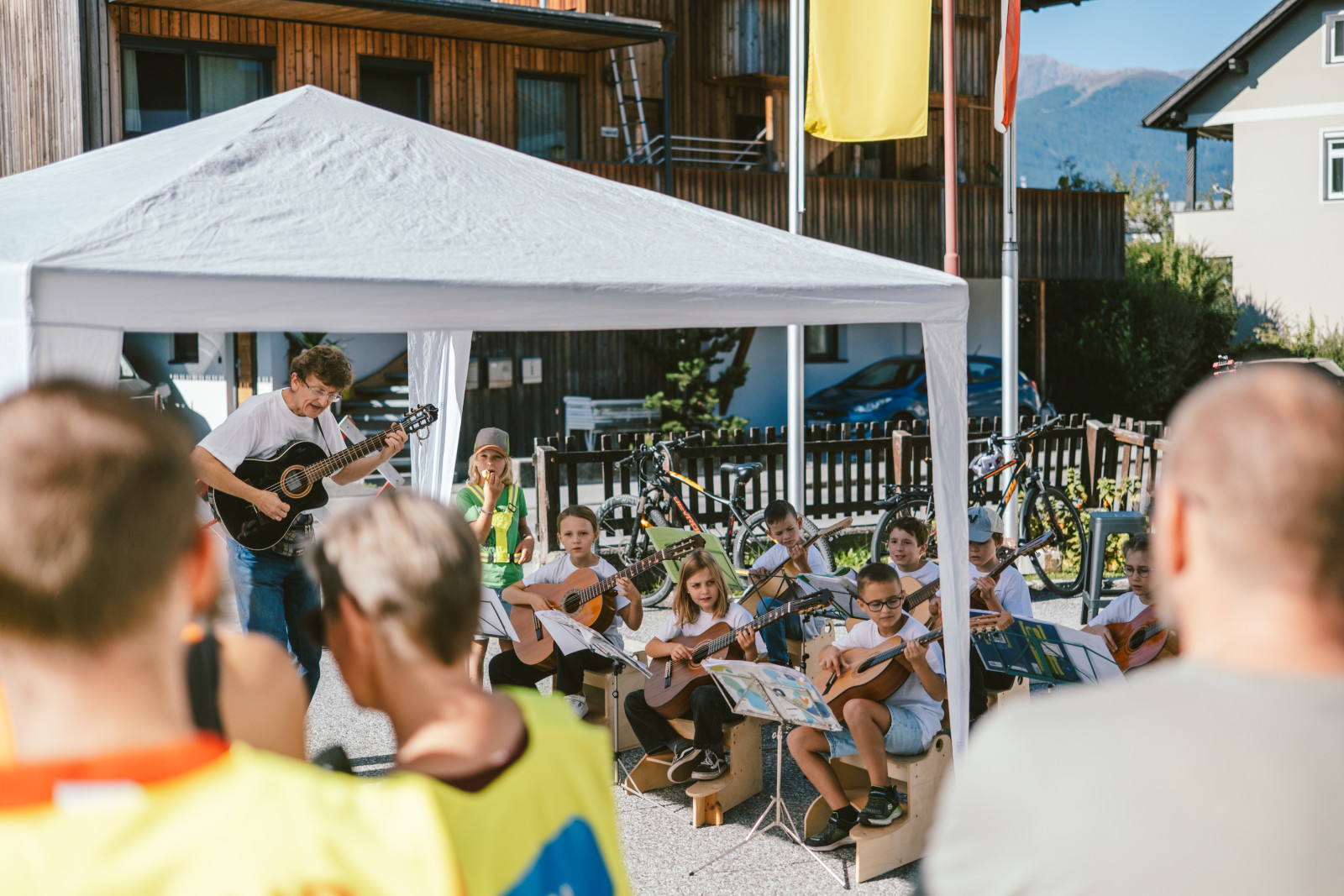 Musikalische Begleitung durch die Zupfkappele Wolfgang Schmidt